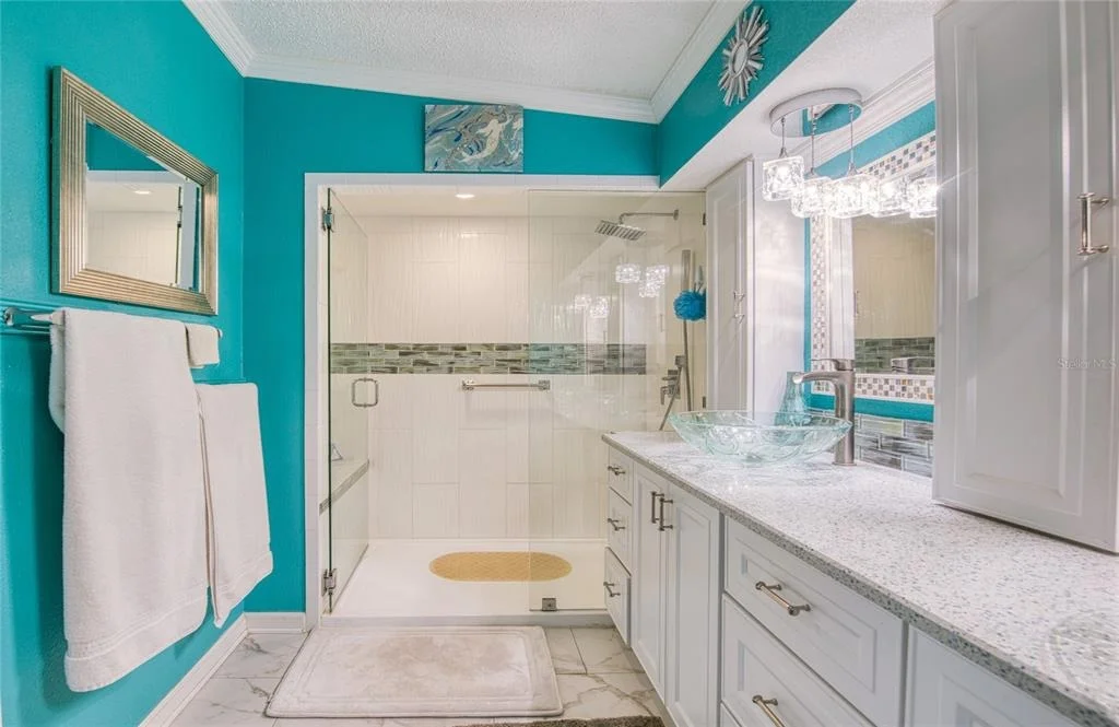Photo of 214 DOLPHIN DRIVE N