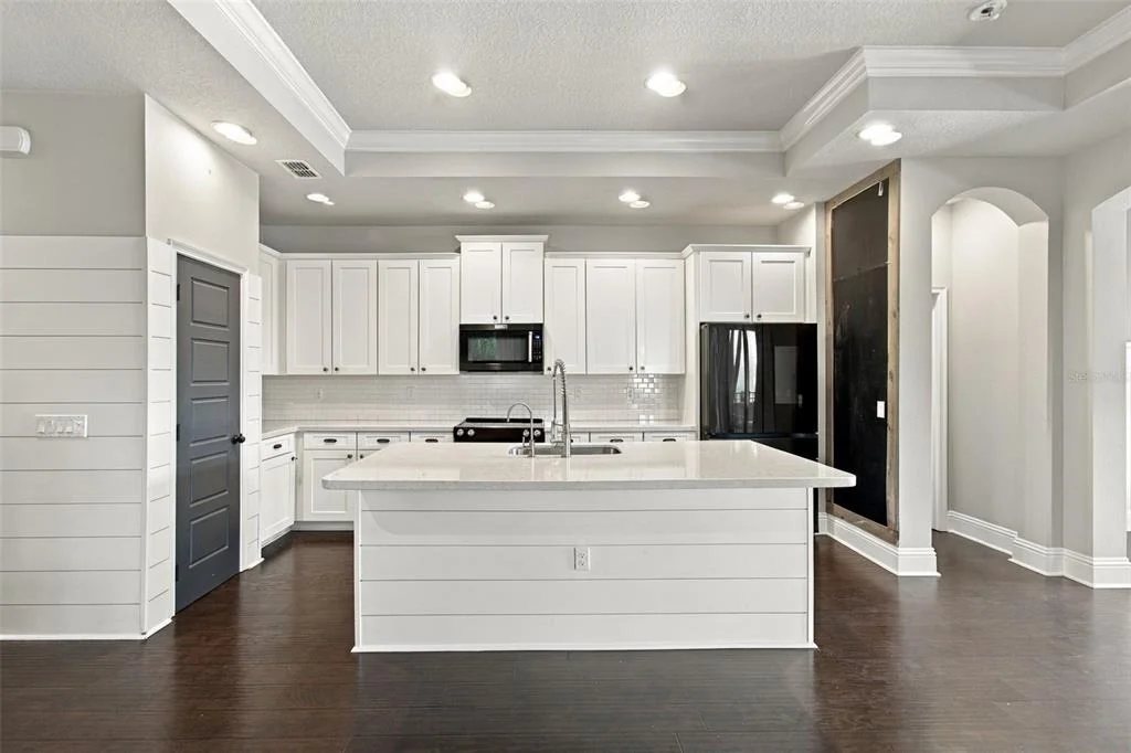 Photo of 6805 PARK STRAND DRIVE