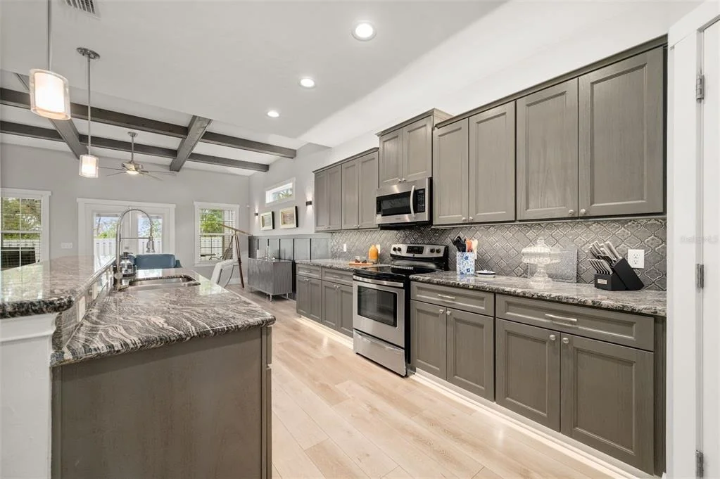 Photo of 1402 NW 121ST WAY