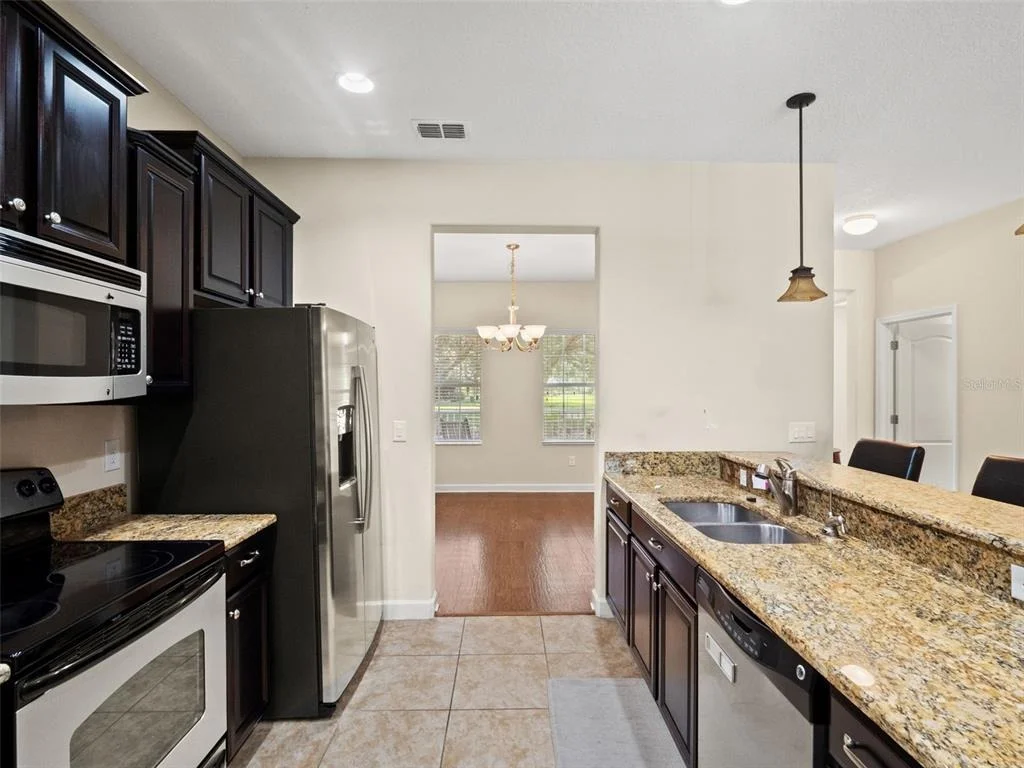 Photo of 6158 MERIWETHER CRESCENT