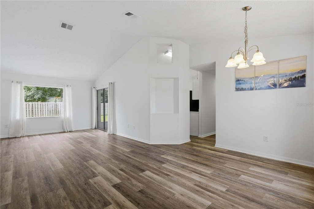 Photo of 7 PALM LEAF LANE