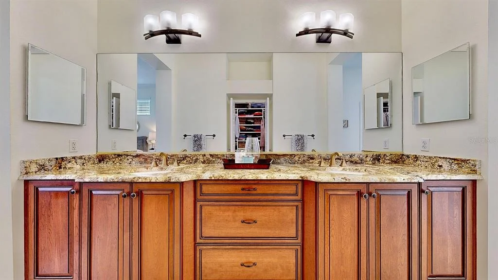 Photo of 615 ISLEBAY DRIVE