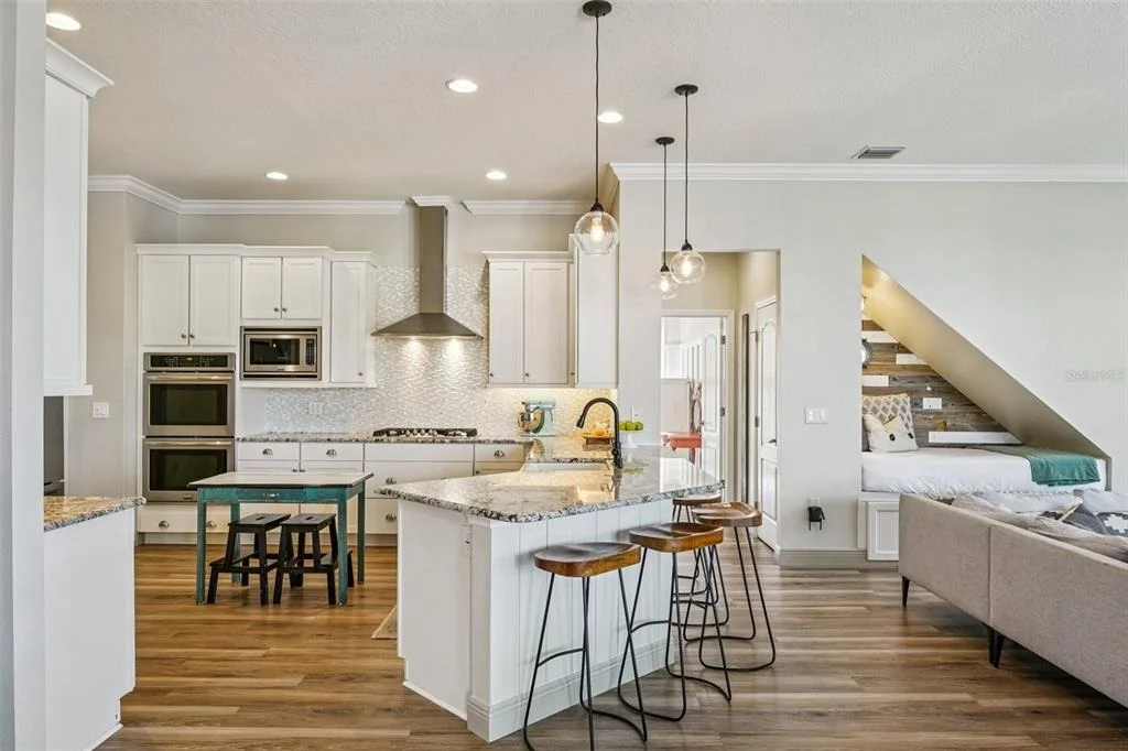 Photo of 11325 HIDDEN VALLEY LANE