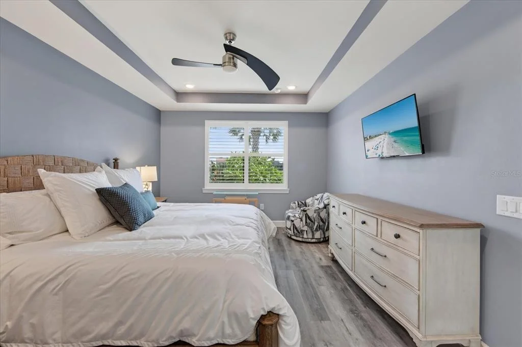 Photo of 6927 HOLBROOK COVE