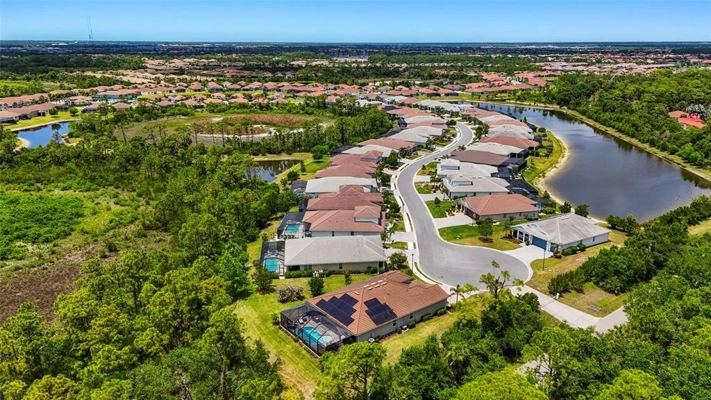 Photo of 617 MISTIFLOWER CIRCLE
