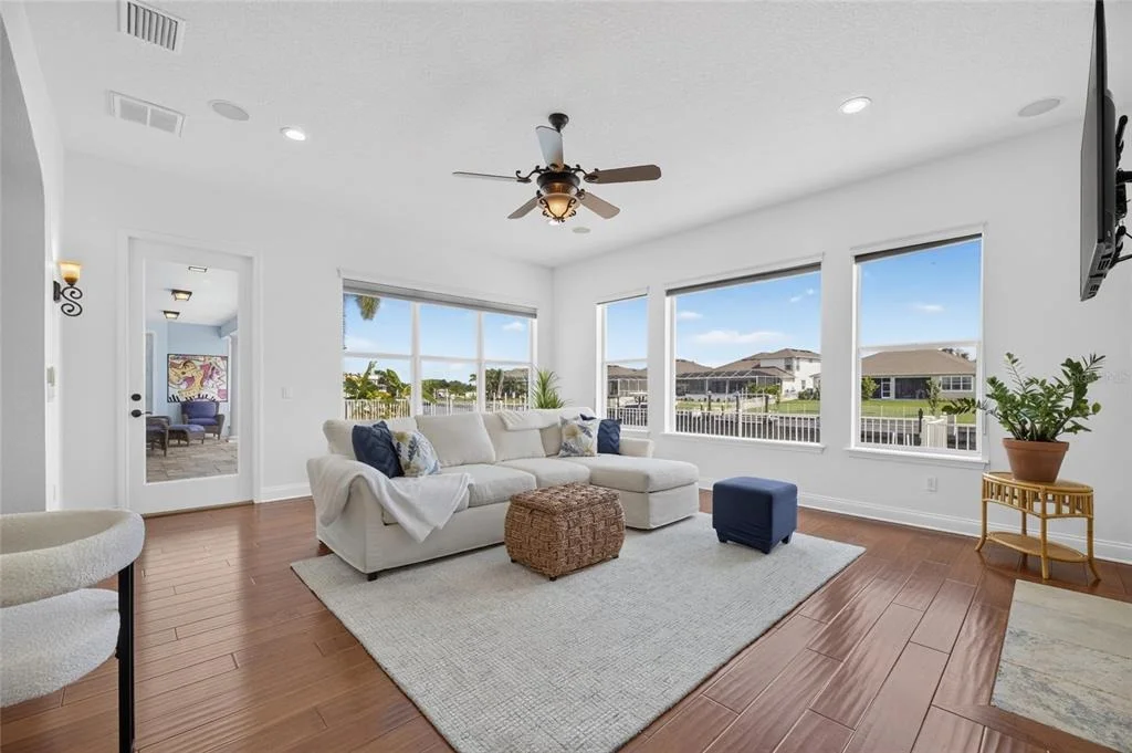 Photo of 715 ISLEBAY DRIVE