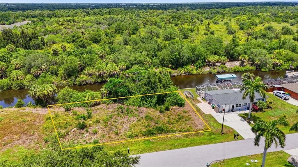 Photo of 3367 DESOTO DRIVE