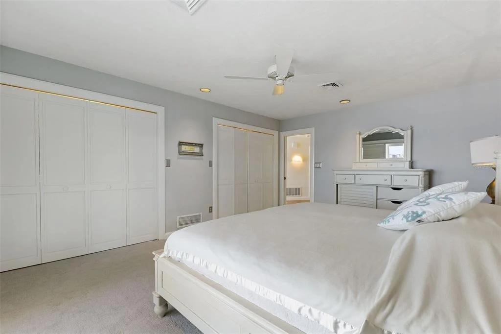 Photo of 290 BAYSIDE DRIVE