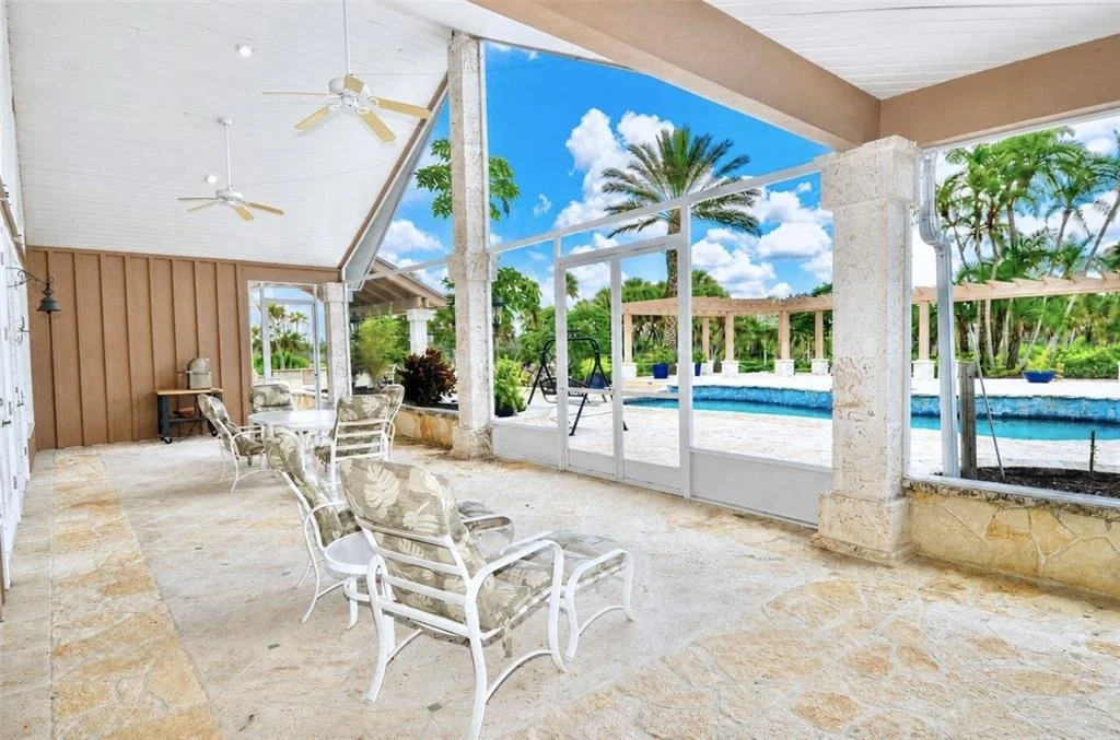 Photo of 630 N RIVER ROAD