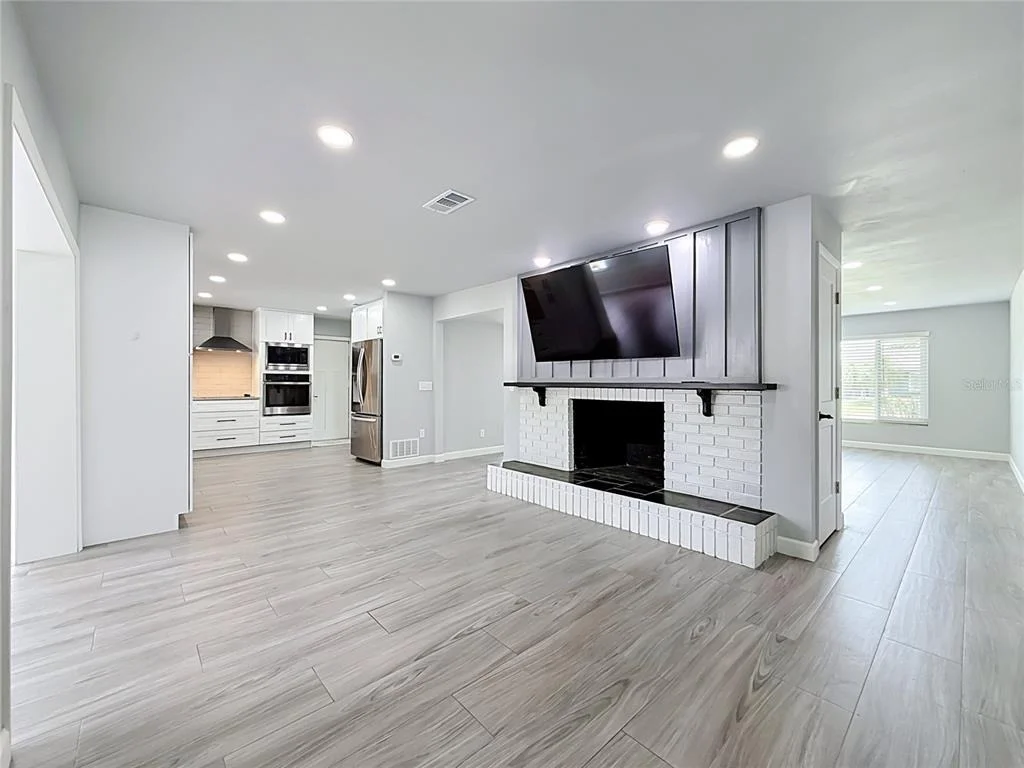 Photo of 2178 WATERSIDE DRIVE