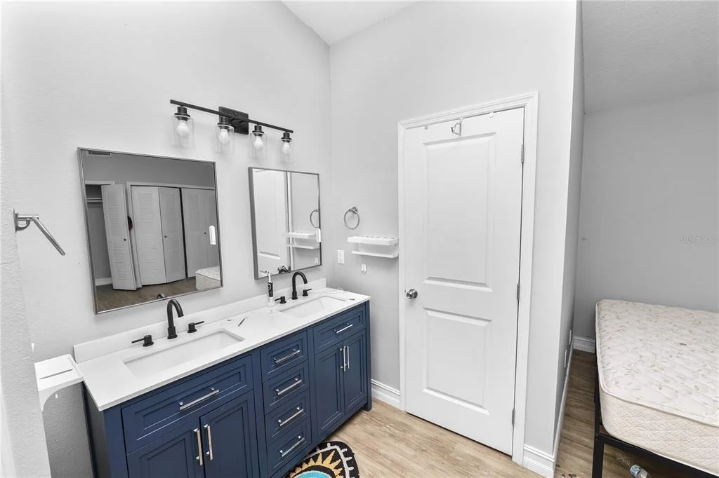 Photo of 3307 FOX RIDGE DRIVE