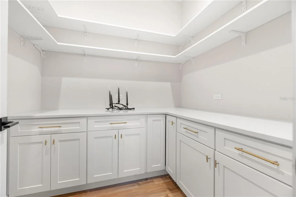 Photo of 2549 PALM AVENUE