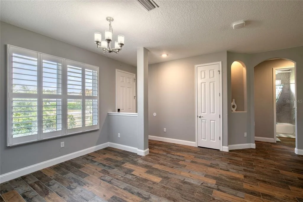 Photo of 56 THORNHILL CHASE CIRCLE