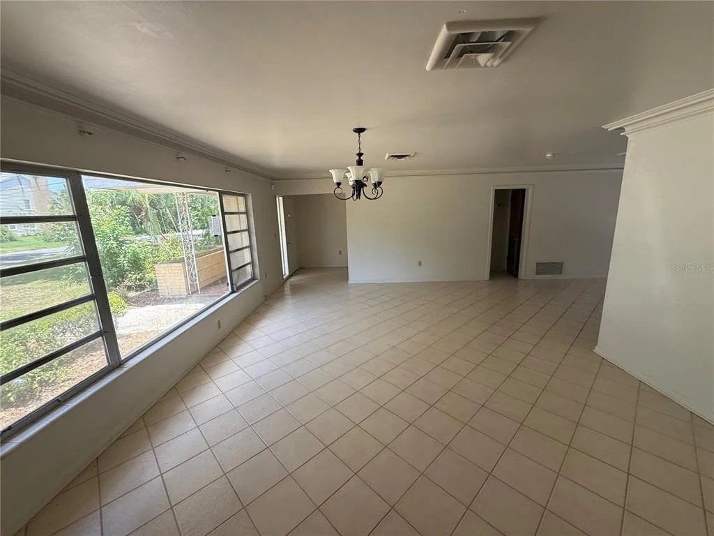 Photo of 1015 E MANN ROAD