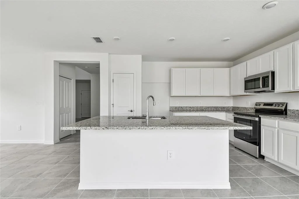 Photo of 9118 OPTIMIST WAY