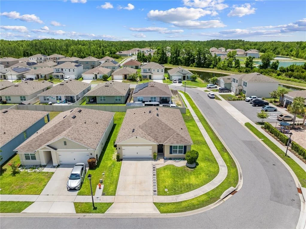 Photo of 1242 IGUANA LOOP