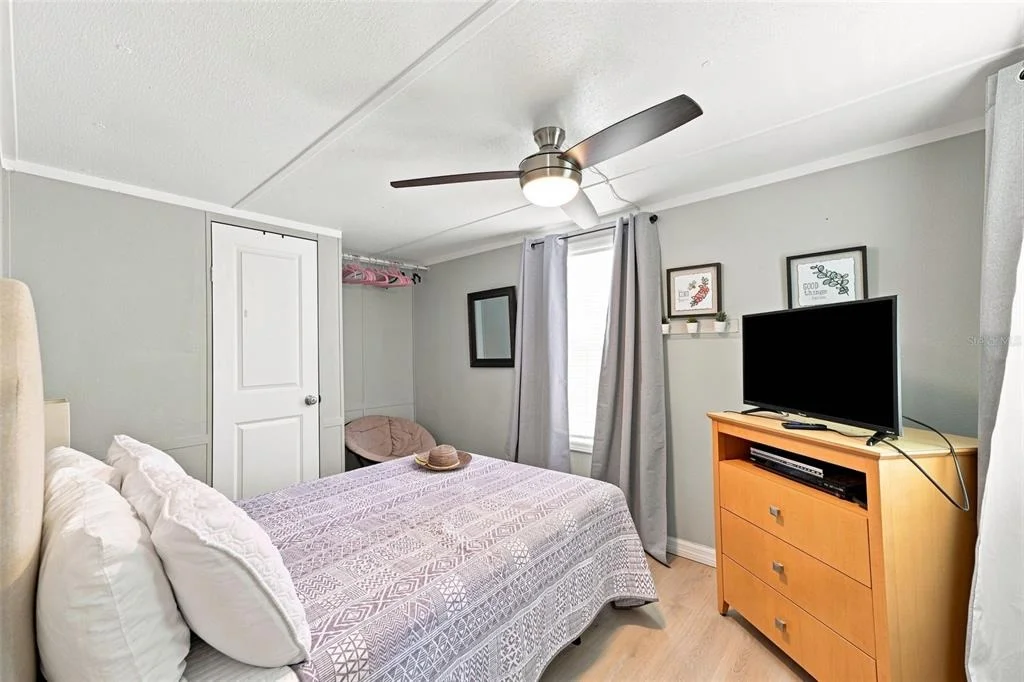 Photo of 6819 HERON LANE