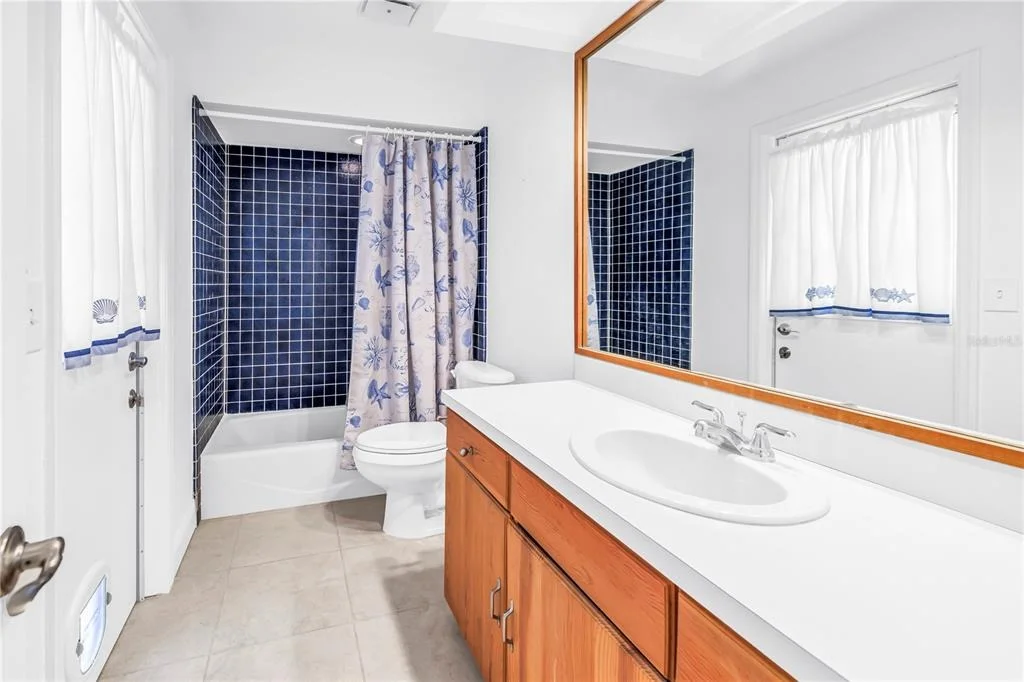 Photo of 3000 HERON PLACE