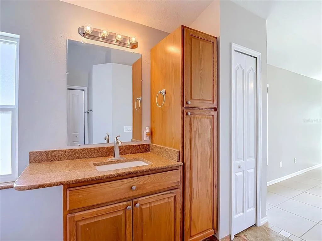 Photo of 805 LESA GLEN PLACE