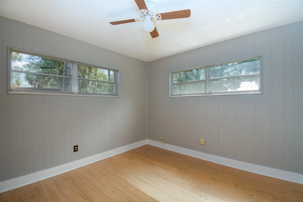 Photo of 703 NE 6TH PLACE