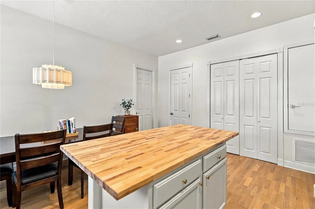 Photo of 1222 NOBLE PLACE