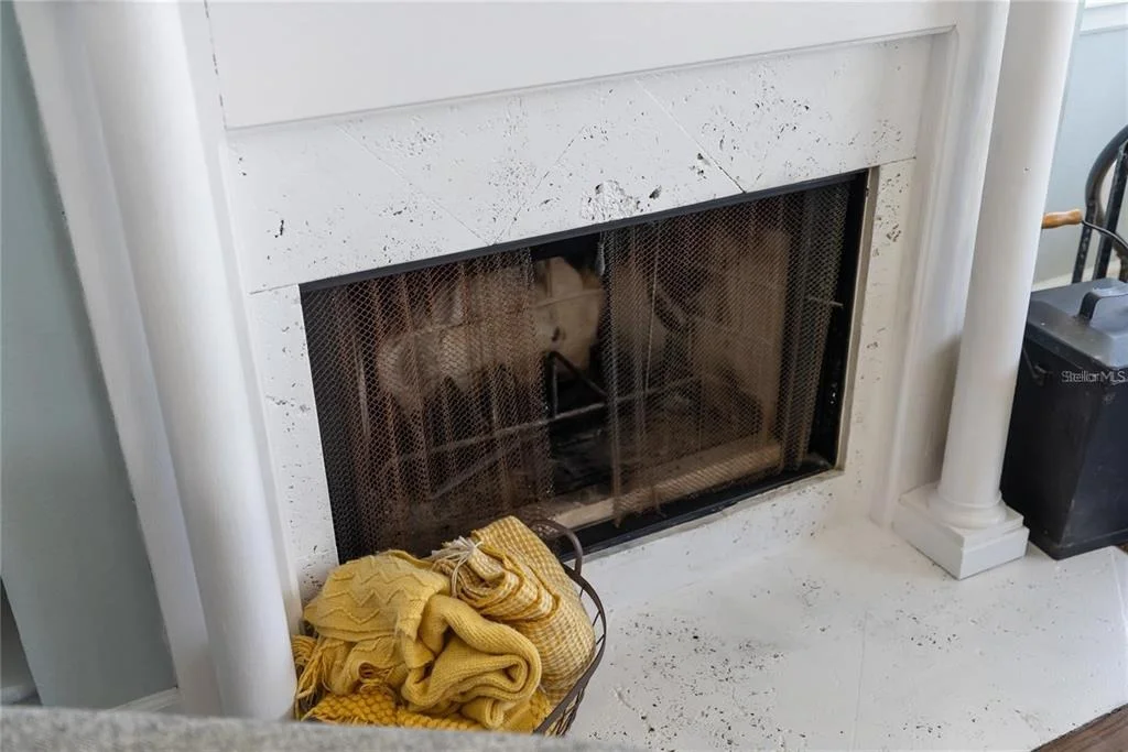 Photo of 861 NECTAR ROAD