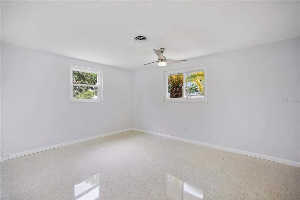 Photo of 3485 ROSLYN ROAD