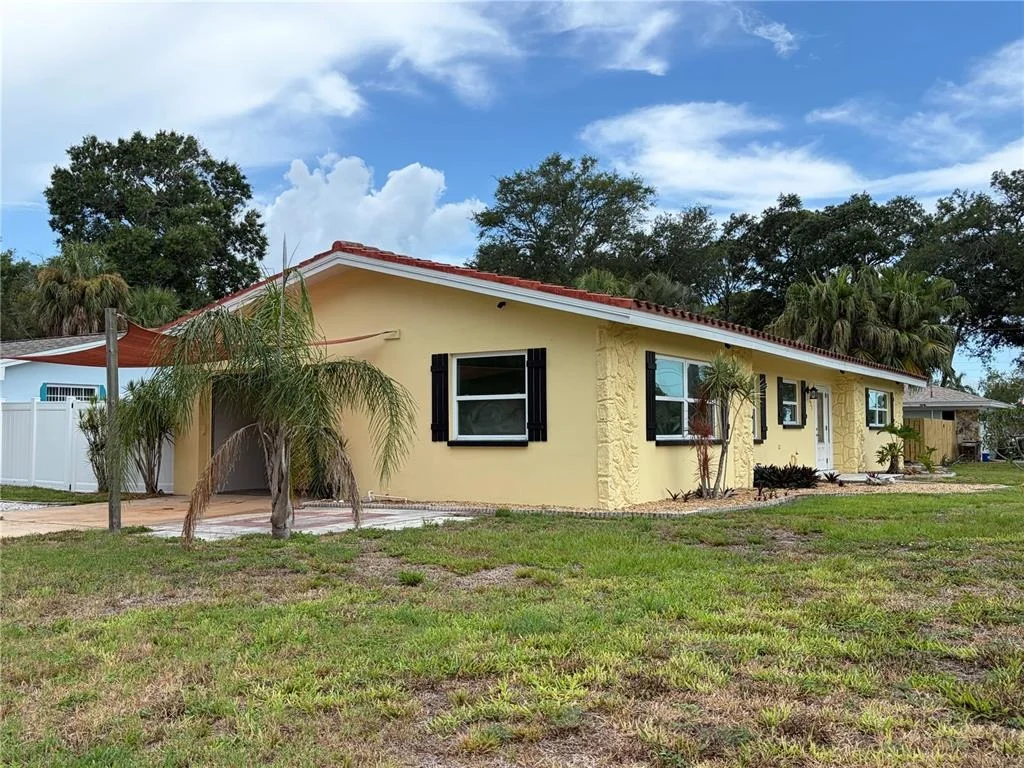 Photo of 623 PALM BOULEVARD