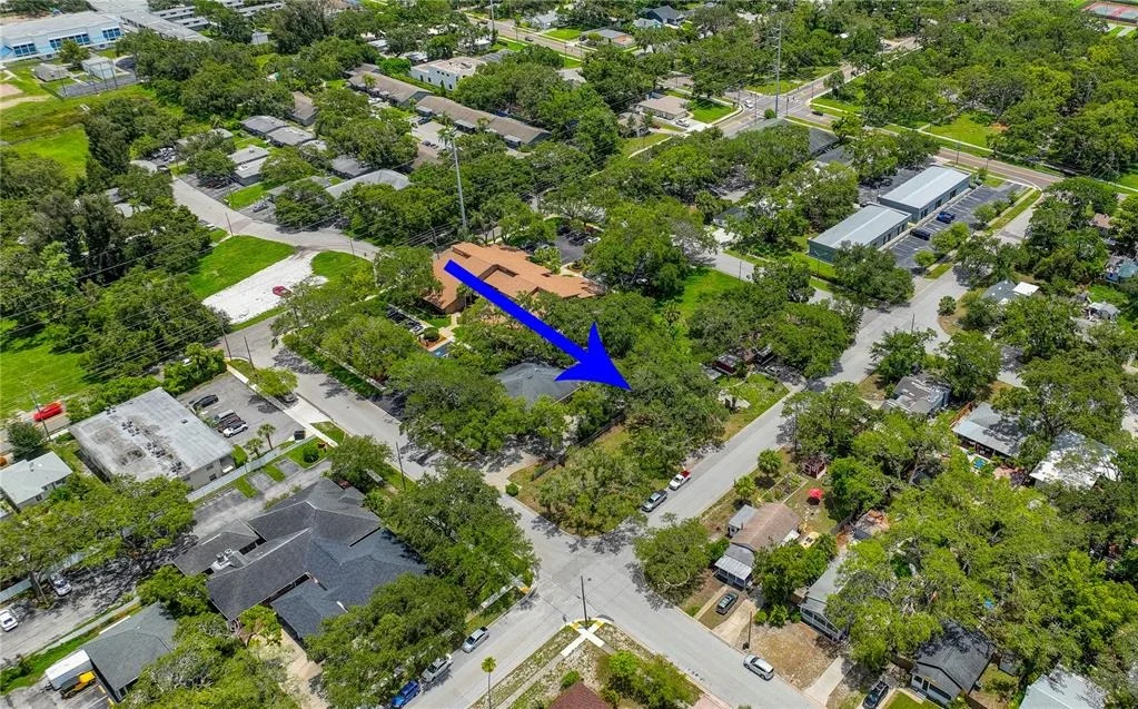 Photo of 1001 PINELLAS STREET