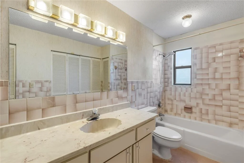 Photo of 824 EEL AVENUE