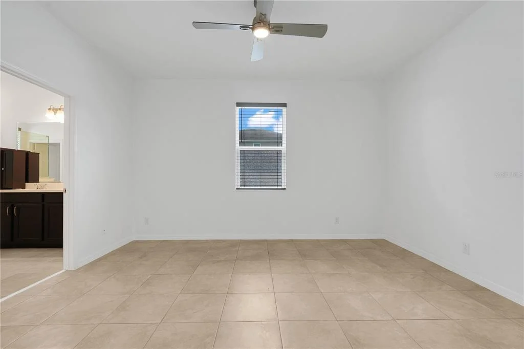 Photo of 935 BENJAMIN TRAIL