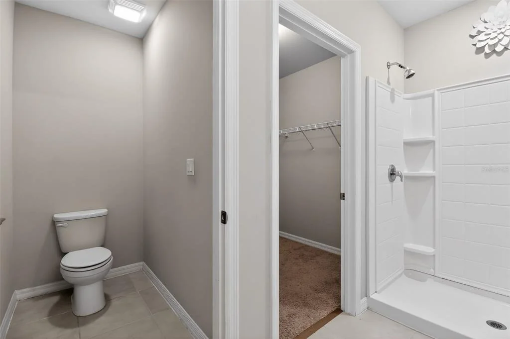 Photo of 25152 E LENOX CIRCLE