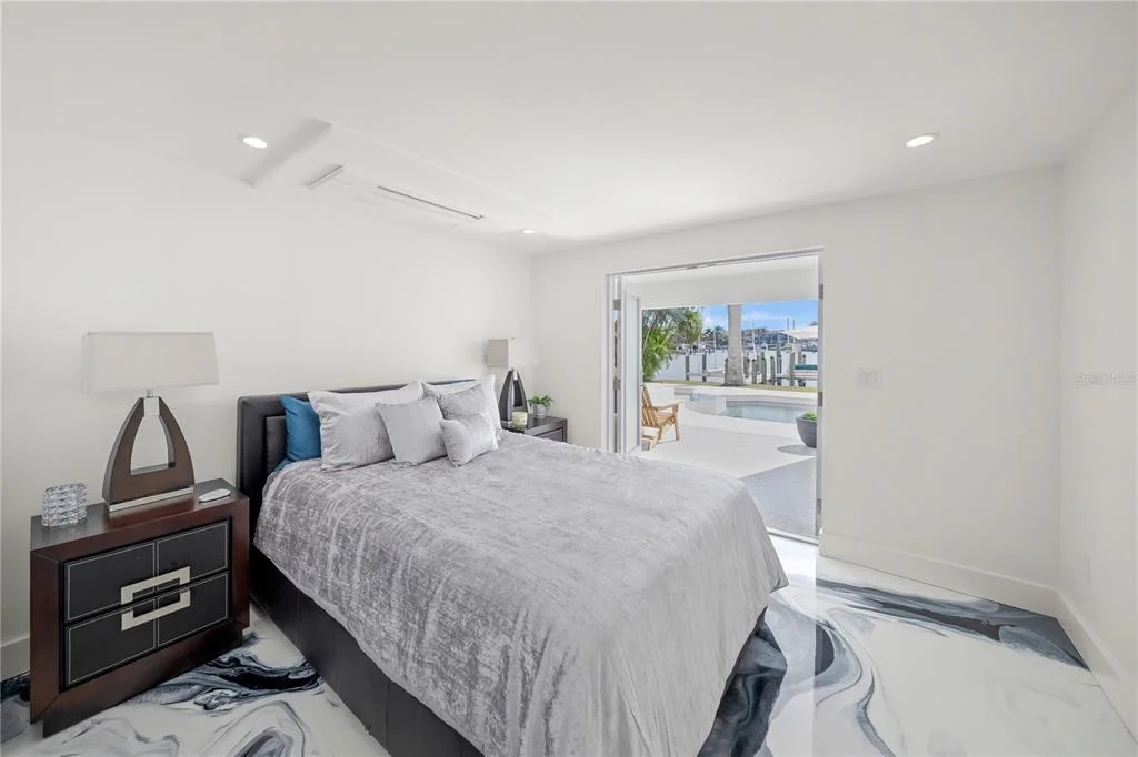 Photo of 1400 SIESTA DRIVE