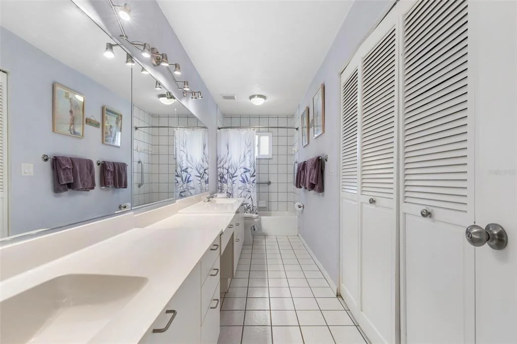 Photo of 60 KINGSLEY CIRCLE