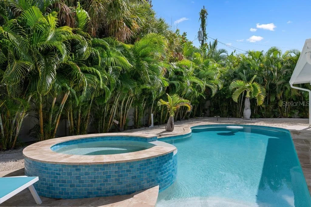 Photo of 406 BAY PALMS DRIVE
