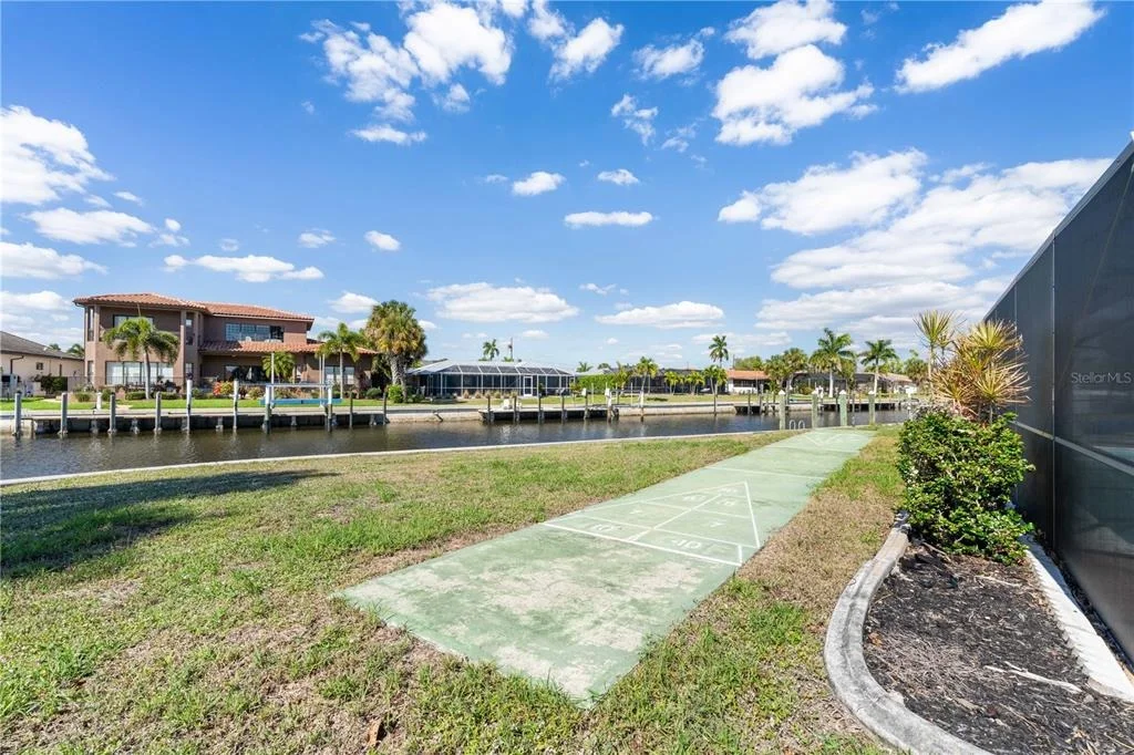 Photo of 2194 BAYOU ROAD