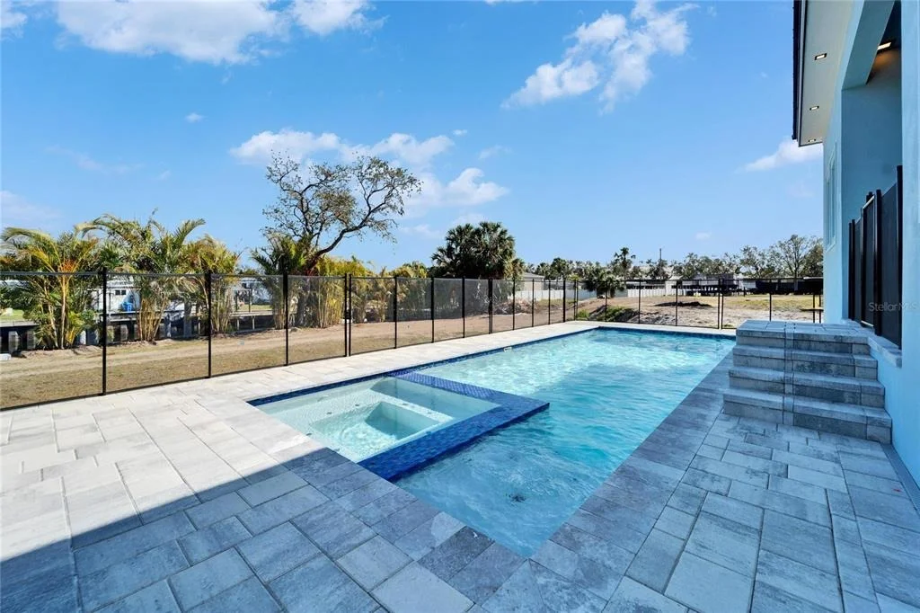 Photo of 6542 SIMONE SHORES CIRCLE