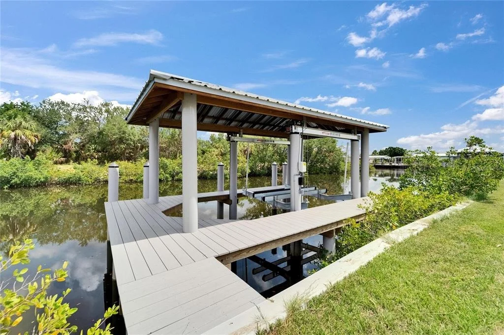 Photo of 6520 SIMONE SHORES CIRCLE