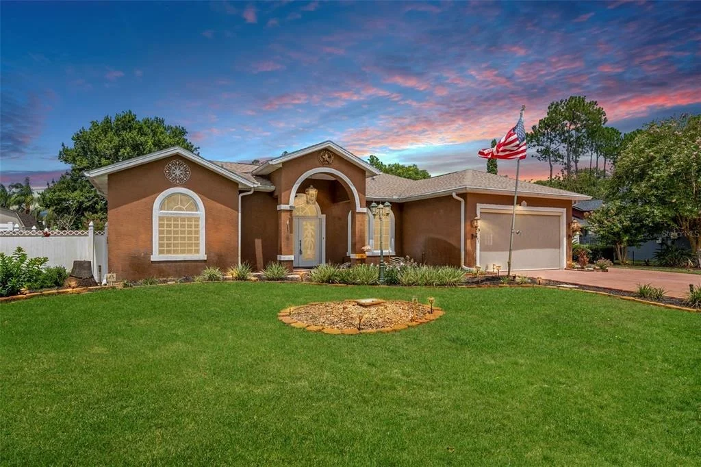 Photo of 52 BUTTONWORTH DRIVE