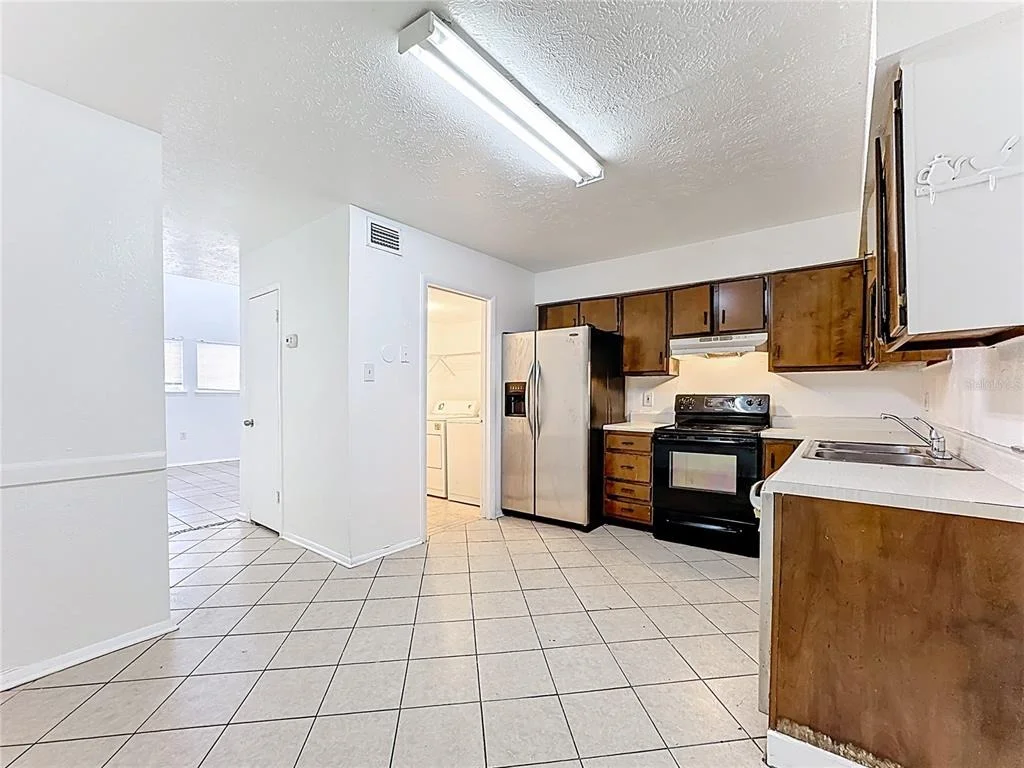 Photo of Unit A4 at 3944 CRAYRICH CIRCLE