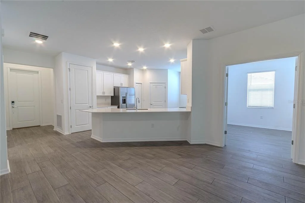 Photo of 407 THREE OAKS DRIVE
