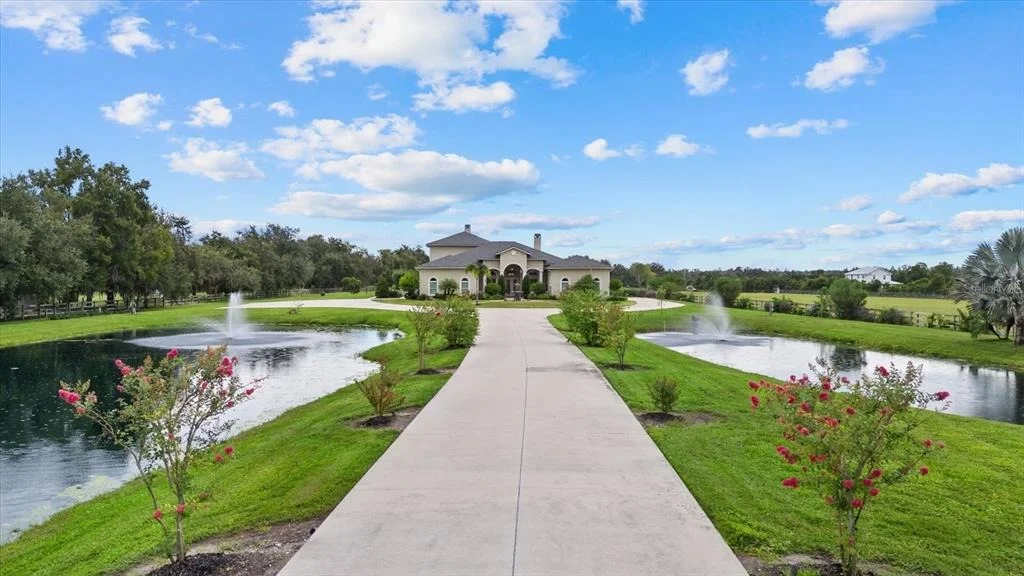 Photo of 520 RYE ROAD NE
