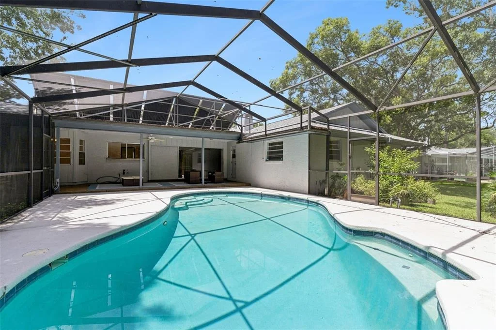 Photo of 211 HICKORY DRIVE