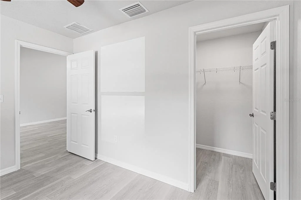 Photo of Unit B at 607 SE 4TH DRIVE