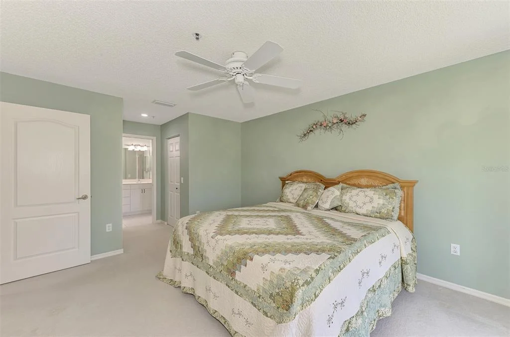Photo of Unit 807 at 6904 DREWRYS BLUFF