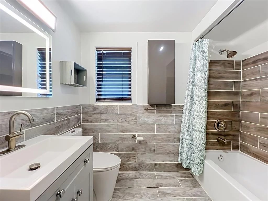 Photo of 5465 LAKE TYNER DRIVE