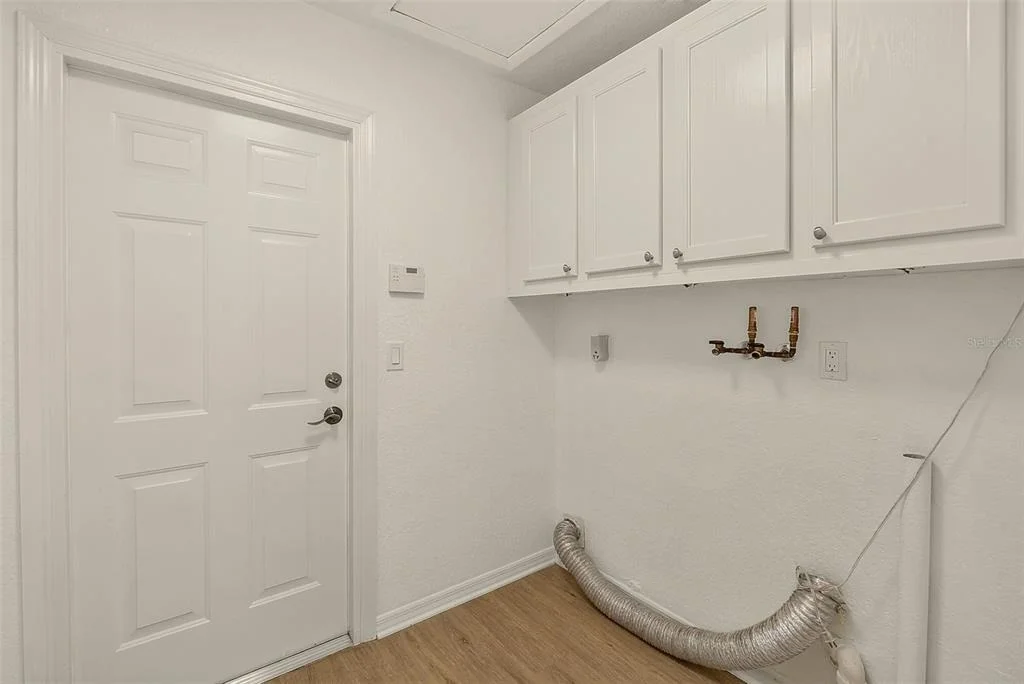 Photo of 833 TALLOWOOD DRIVE