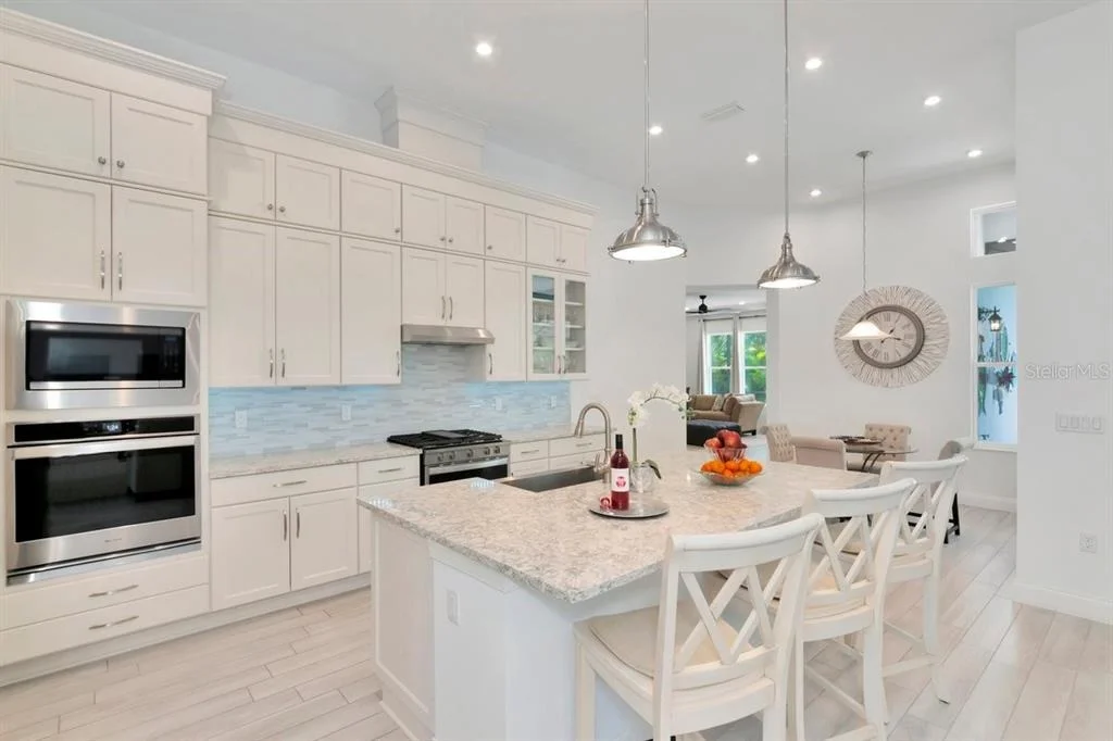 Photo of 4657 ANTRIM DRIVE