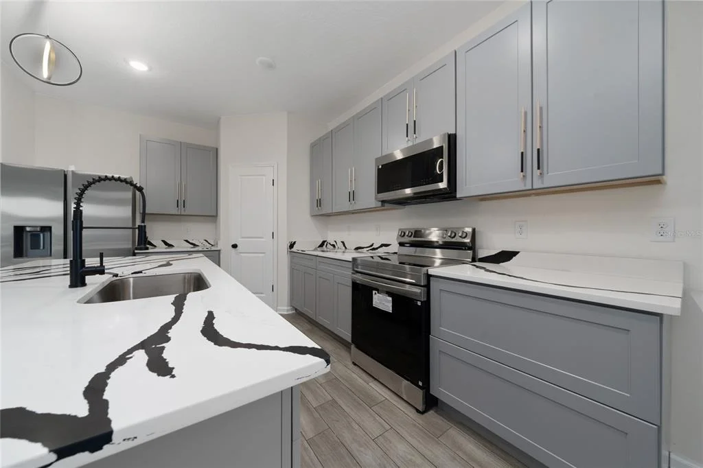 Photo of 6404 SPRUCEPINE LANE