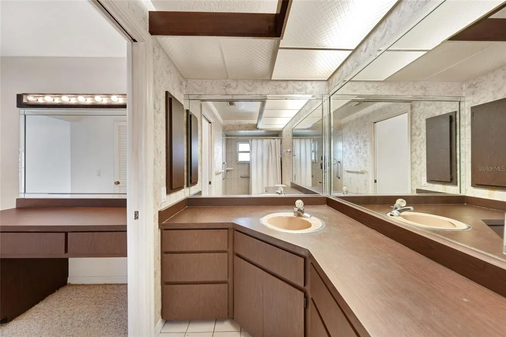 Photo of 931 BAL HARBOR BOULEVARD